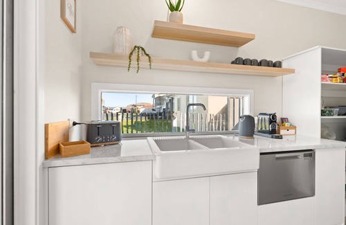 Stockton Maison | Sea Sand and Serenity at Stockton - Stunning Sophistication
