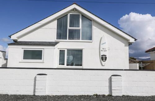 Dinas Dinlle Maison | Sea Scape