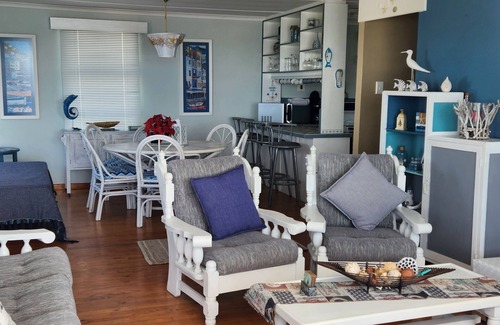 Great Brak River Appartement | SEA SIDE HOLIDAY 50 METERS FROM THE BEACH IN GARDEN ROUTE OF S A