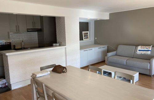 Oostduinkerke-Bad Appartement | Sea-sight Apartment for 6