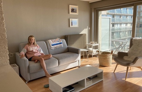 Oostduinkerke-Bad Appartement | Sea-sight Apartment for 6