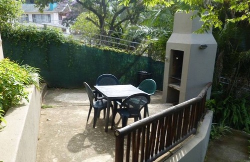 Margate Beach Maison | Sea Spray - Beautiful private Unit with view