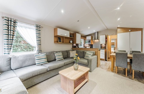 Weybourne Cabine | Sea Squirrel - sleeps 4 guests, High Kelling