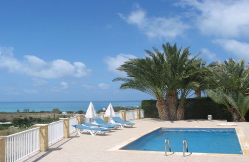 Pegeia Villa | Vue sur la mer, Bungalow, salle de bains, Coral Bay, accessible aux handicapés, privé