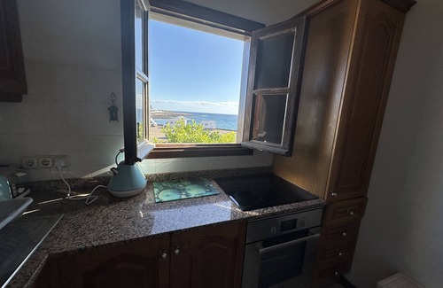 Playa Honda Appartement | Sea View Coastal Apartment with Pool