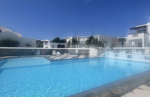 Playa Honda Appartement | Sea View Coastal Apartment with Pool