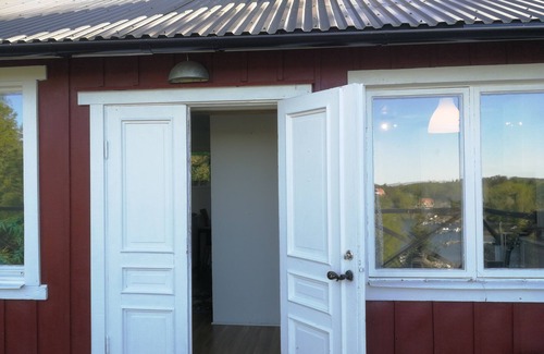 Tyreso O Maison | Cottage vue mer haut dans les arbres