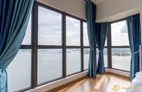 Central District Appartement | Sea View Country Garden Danga Bay by Lions Bay