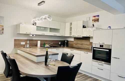 Prora Appartement | Sea view: Modern vacation apartment with Baltic Sea view in Prora for 4 people