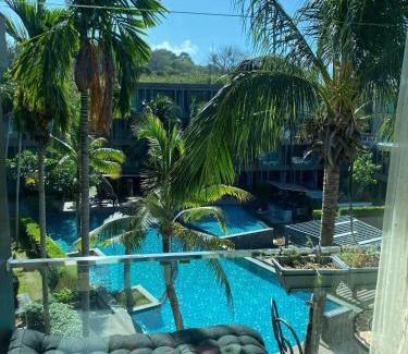 Wichit Appartement | Sea View & Pool Apartment