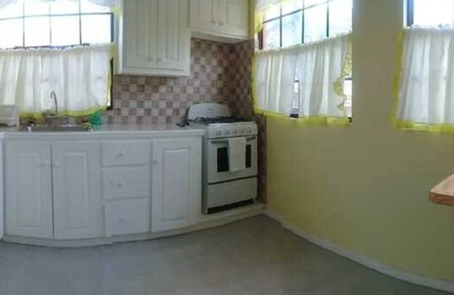 Laborie Appartement | Sea View Studio Apartment 1 Minute Away From the Beach
