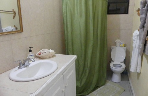 Laborie Appartement | Sea View Studio Apartment 1 Minute Away From the Beach