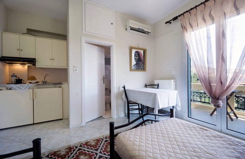 Souda Appartement | STUDIO VUE MER, À PROXIMITÉ DE LA PLAGE, LA NATURE AUTOUR, PRÈS DE L'AUTOROUTE