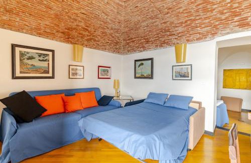 Cervo Appartement | Sea View Suite - Sleeps 3 - Free Parking