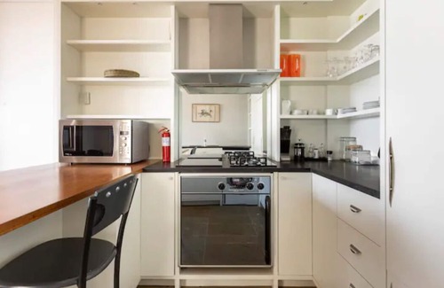 Redhill Maison | Vue sur la mer depuis toutes les chambres de ce charmant appartement de Muizenberg