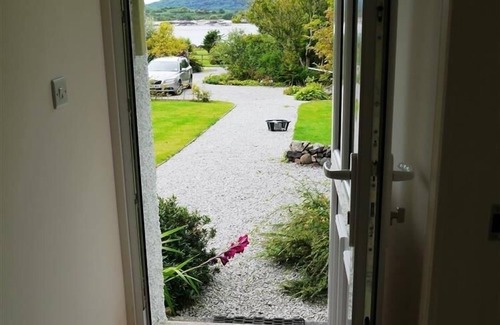 Rockcliffe Cottage | Seabank Cottage est dans un endroit paisible avec vue sur Rough Island