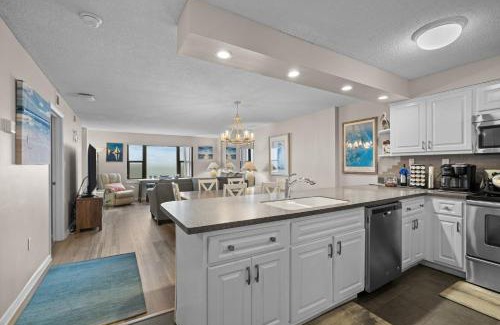 Indian Beach Maison | Seabatical-oceanfront -pools ,hot Tub, Sauna #203