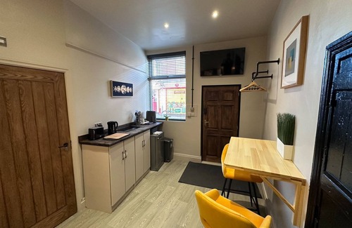 Golborne Appartement | Seabiscuit -Studio-Appartement-Salle de bain et douche
