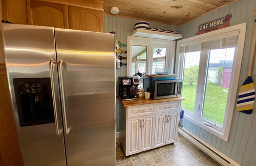 Grand-Digue Cottage | Seabreeze Chalet ~ 3 bedroom Cottage 30 seconds from the beach