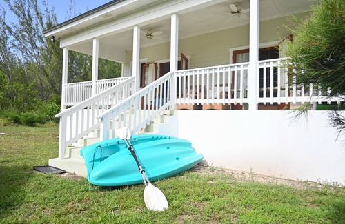 Tarpum Bay Cottage | Seabreeze Cottage - Steps to own private beach.