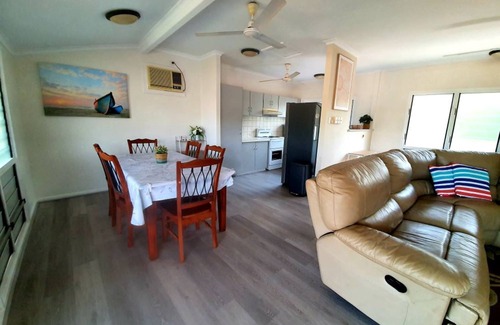 Dundee Beach Maison | Seabreeze @ Dundee Beach with large inground pool