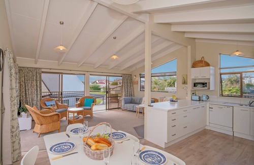 Whitianga Maison | Seabreeze on Cook - Whitianga Holiday Home