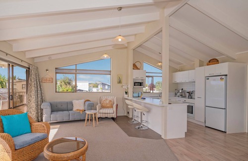 Whitianga Maison | Seabreeze on Cook - Whitianga Holiday Home