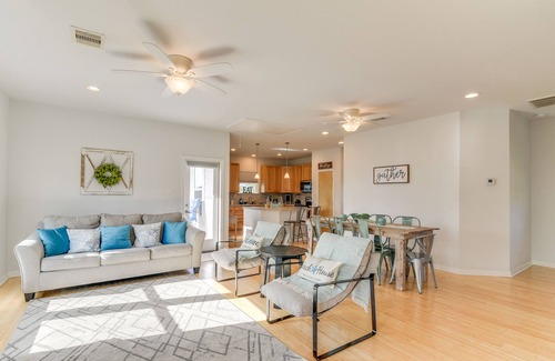 El Lago Maison | Seabrook Getaway w/ Balconies & Bay Views!
