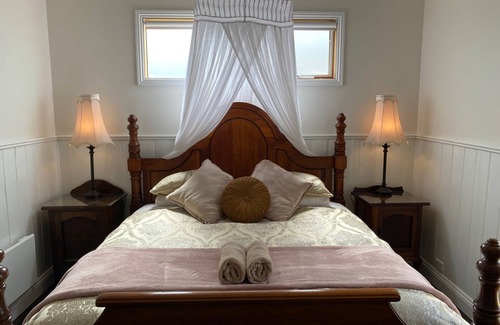 Sugarloaf Maison | Seacroft Studio - Self Contained Apartment With Stunning Ocean Views