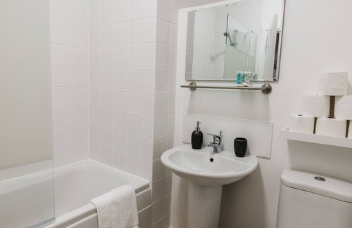Elgin Maison | Seaforth House Chic & Stylish in Lhanbryde Elgin