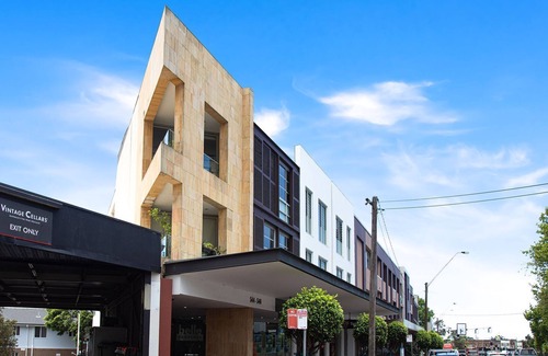 Seaforth Appartement | Seaforth Living - In The Heart Of the Village with Shops at Your Doorstep!