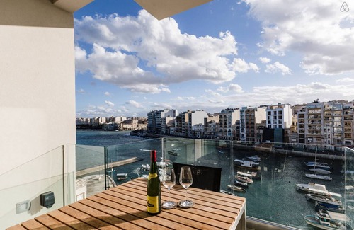 Paceville Appartement | Front de mer appartement 1 chambre avec vue imprenable sur la baie de Spinola, St Julians