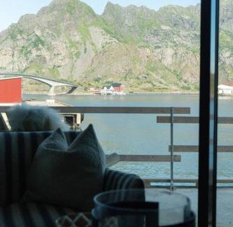 Henningsvaer Appartement | Seafront apartment Henningsvær