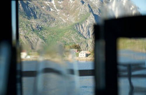Henningsvaer Appartement | Seafront apartment Henningsvær