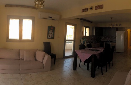 Derveni Appartement | Seafront apartment with swimming pool. Breathtaking views!