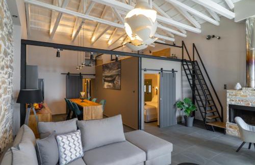 Kato Gatzea Maison | Seafront Karma Luxury - An Escape From Reality