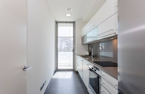 Diagonal Mar i el Front Maritim del Poblenou Appartement | Seafront luxe with terrace and pool I