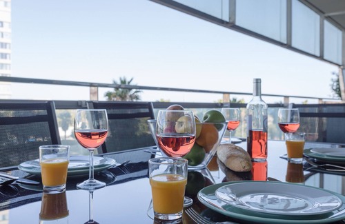 Diagonal Mar i el Front Maritim del Poblenou Appartement | Seafront luxe with terrace and pool I