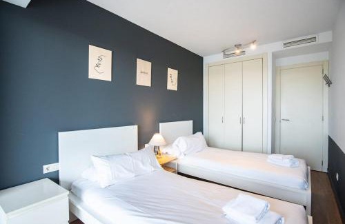 Diagonal Mar i el Front Maritim del Poblenou Maison | Seafront suite with terrace