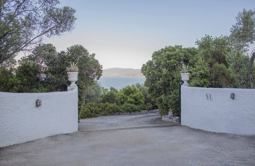Imathia Region Maison | Seafront Villa with Stunning views