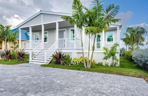 Key West Maison | Seagate House -Waterfront w Dock