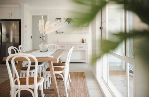 Culburra Beach Maison | Seagrass Summary: Dis