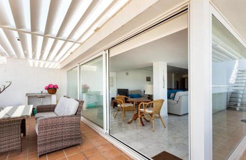 Fuseta Appartement | Seagull House - Ocean View Retreat with Pool