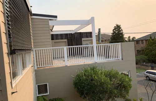 Freshwater Appartement | Sealoc Beach Apartment - Escape to this exquisite two-bedroom house/apartment nestled amidst lush tropical gardens with views of Curl Curl Beach: