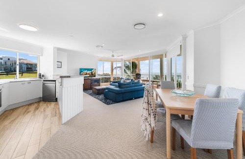 Sunrise Beach Appartement | Seamist 6 - Catch the Seamist from your penthouse
