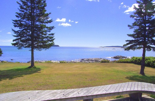 Jonesport Maison | Maine Oceanfront Searenity Cottage Beachfront Vacation House Private Secluded