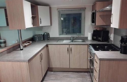 Ingoldmells Maison | Seascape - 2 bed caravan next to Fantasy Island Ingoldmells, dog friendly