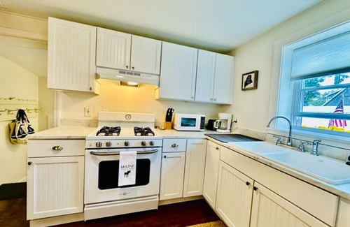 Falmouth Foreside Cottage | Un charmant chalet en bord de mer ~ Falmouth Foreside