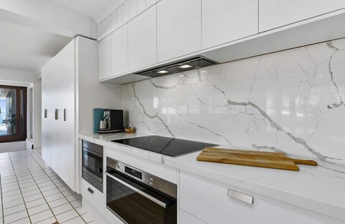Sunshine Beach Appartement | Seascape - A Stunning Two Level Penthouse Apartment.