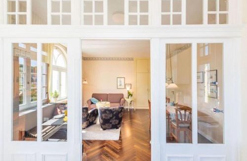 Binz Maison | "Seashell" Modern retreat